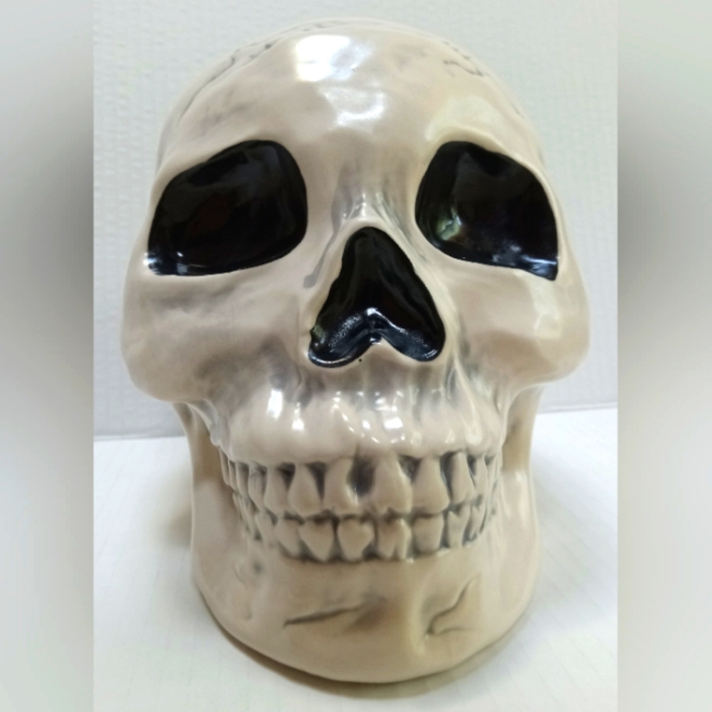 Target Threshold Halloween Stoneware Skull Bowl Candy Dish BRAND NEW